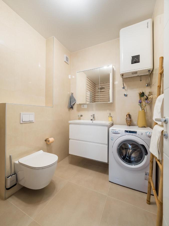 טרוגיר Luxury Apartment- Balcony- Private Rooftop And Jacuzzi- Common Pool מראה חיצוני תמונה