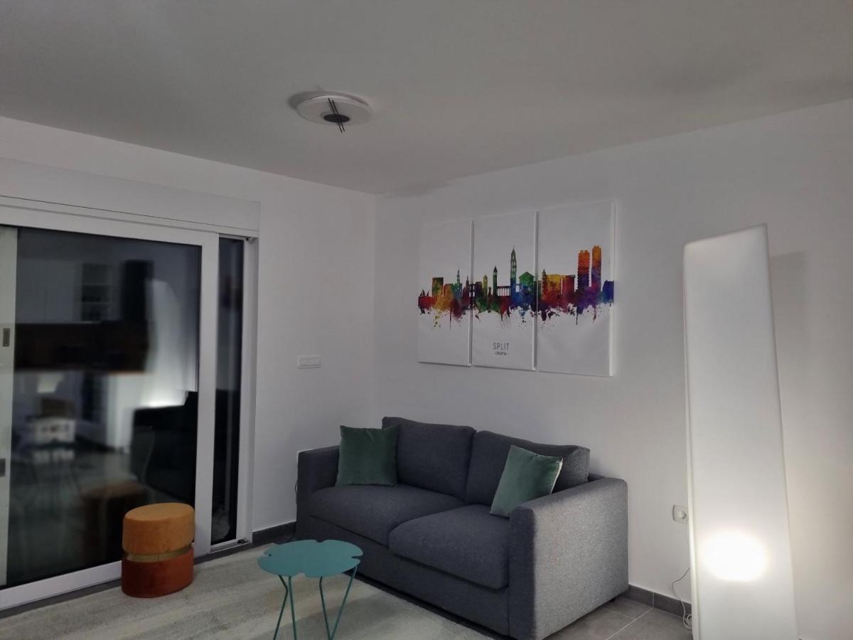 טרוגיר Luxury Apartment- Balcony- Private Rooftop And Jacuzzi- Common Pool מראה חיצוני תמונה