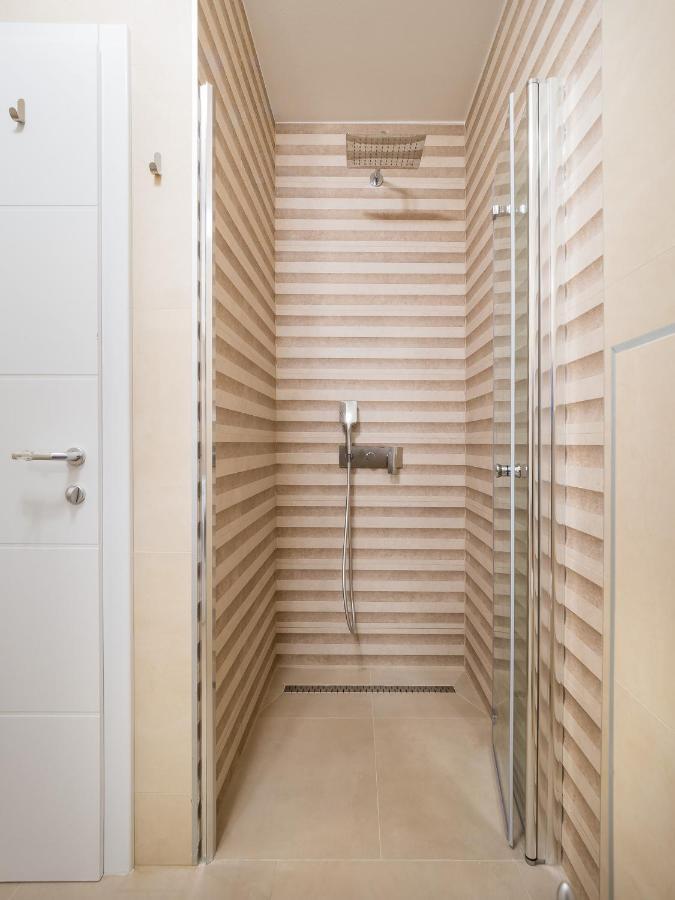 טרוגיר Luxury Apartment- Balcony- Private Rooftop And Jacuzzi- Common Pool מראה חיצוני תמונה